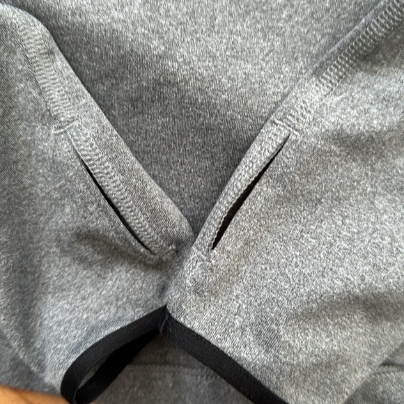 Women’s Nike Pro Dri-Fit 1/2 Zip Pull Over size Medium - Picture 9 of 9